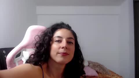 Snapshot of niky_blue chatting on 12-21-24, 05:03 niky_blue online show from 12-21-24, 05:03