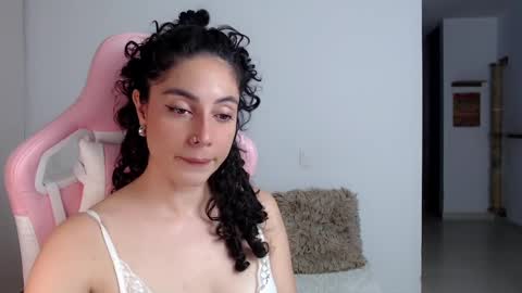 Snapshot of niky_blue chatting on 01-31-25, 11:24 niky_blue online show from 01-31-25, 11:24