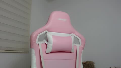 Snapshot of niky_blue chatting on 03-07-25, 09:51 niky_blue online show from 03-07-25, 09:51