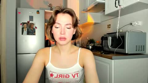 Veronica online show from 03-06-25, 08:08