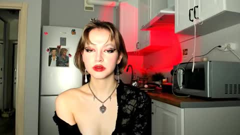 Veronica online show from 03-12-25, 10:37