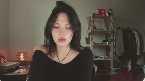 Veronica online show from 06-15-26, 10:17