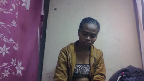 nilah online show from 10-14-25, 06:25