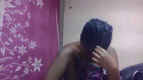 nilah online show from 10-15-25, 08:47