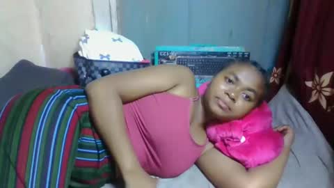 nilah online show from 04-18-26, 08:20