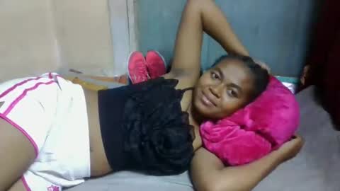 nilah online show from 04-23-26, 04:20