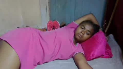 nilah online show from 04-24-26, 05:04