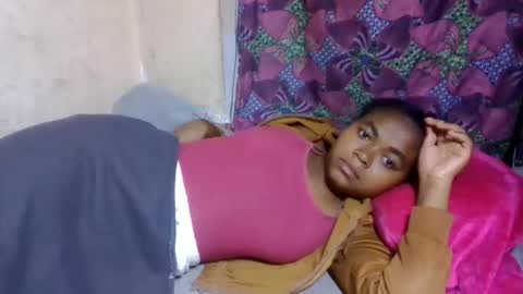 nilah online show from 06-11-26, 04:21