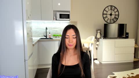 Bella online show from 01-26-25, 08:34