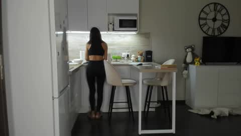 Bella online show from 10-03-25, 09:01