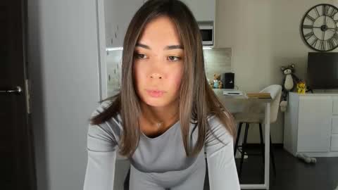 Bella online show from 10-08-25, 08:45