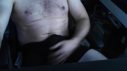 Snapshot of nillis chatting on 11-24-25, 11:21 nillis online show from 11-24-25, 11:21