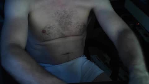 Snapshot of nillis chatting on 12-16-25, 10:09 nillis online show from 12-16-25, 10:09