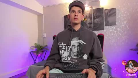 Snapshot of nils_saint chatting on 10-20-25, 03:07 Nils online show from 10-20-25, 03:07