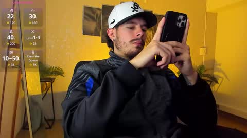 Snapshot of nils_saint chatting on 02-15-26, 04:42 Nils online show from 02-15-26, 04:42