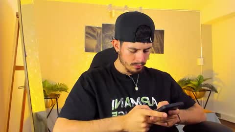 Snapshot of nils_saint chatting on 02-19-26, 04:30 Nils online show from 02-19-26, 04:30