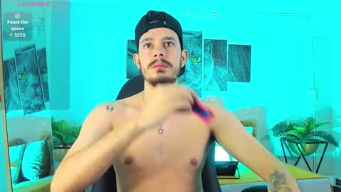 Snapshot of nils_saint chatting on 02-23-26, 08:06 Nils online show from 02-23-26, 08:06