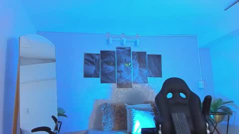 Snapshot of nils_saint chatting on 02-28-26, 03:57 Nils online show from 02-28-26, 03:57