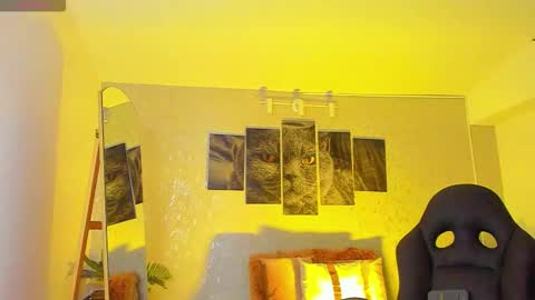 Snapshot of nils_saint chatting on 03-11-26, 04:18 Nils online show from 03-11-26, 04:18