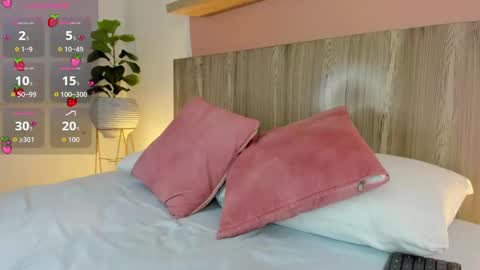 N I N A online show from 09-08-25, 07:46