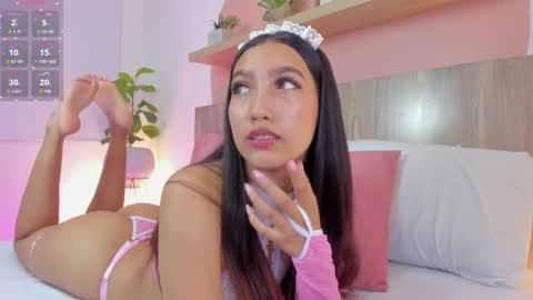 N I N A online show from 11-20-25, 07:35