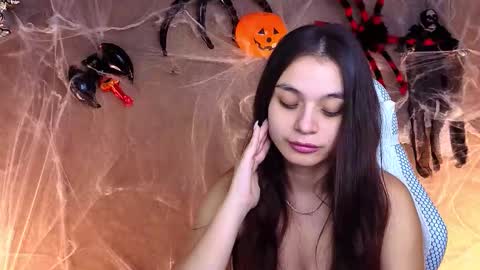 Snapshot of nina_fierce chatting on 10-20-25, 02:23 Ketrin online show from 10-20-25, 02:23