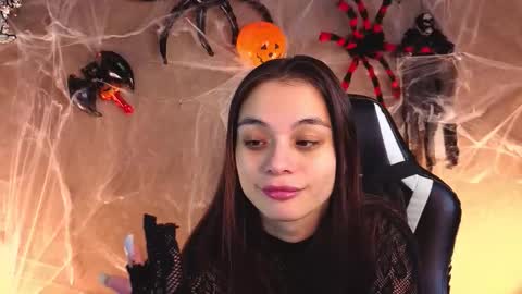 Snapshot of nina_fierce chatting on 10-31-25, 02:34 Ketrin online show from 10-31-25, 02:34