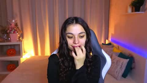 Snapshot of nina_fierce chatting on 11-25-25, 03:06 Ketrin online show from 11-25-25, 03:06