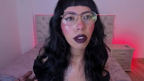 Snapshot of nina_fooxxx chatting on 10-26-25, 01:28 Nina Fox  online show from 10-26-25, 01:28