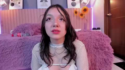 nina_ford_ online show from 04-14-26, 08:09