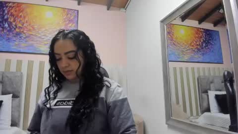 nina_glow_ online show from 04-22-26, 11:12