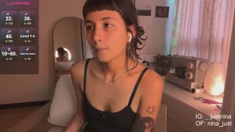 Nina.  online show from 01-08-25, 09:34