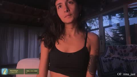 Nina.  online show from 09-09-25, 11:04