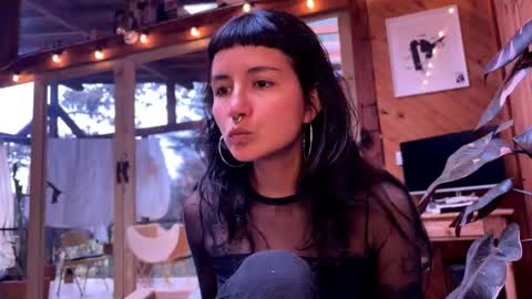 Nina.  online show from 03-10-26, 08:14