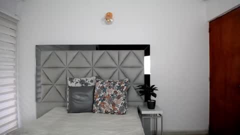  Nina  online show from 01-09-25, 08:22