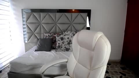  Nina  online show from 01-23-25, 08:45