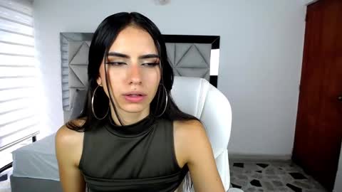  Nina  online show from 01-28-25, 09:29