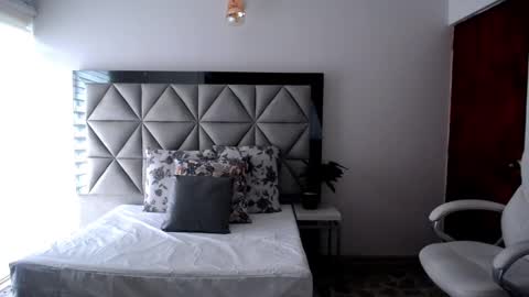  Nina  online show from 02-08-25, 09:57