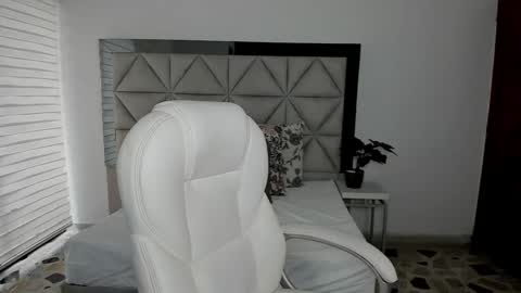  Nina  online show from 03-05-25, 09:26