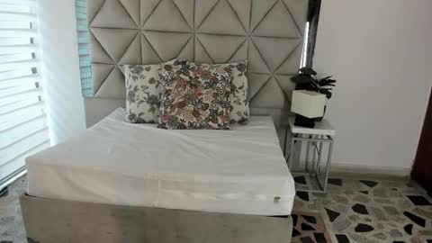  Nina  online show from 09-13-25, 08:30