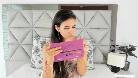  Nina  online show from 10-15-25, 08:31