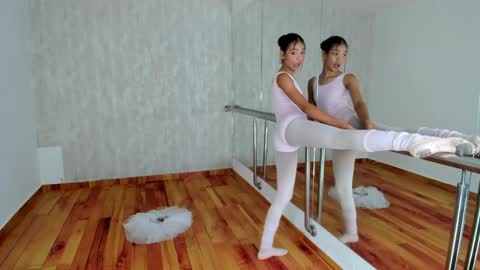 Natalia  FOLLOW ME ----  nathy po online show from 01-31-25, 11:35