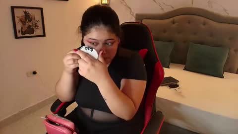  N I N A online show from 09-26-25, 09:24