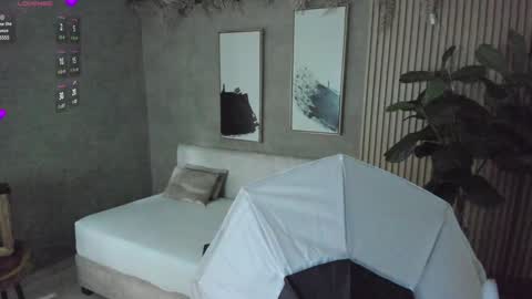 NINA online show from 12-09-24, 01:02