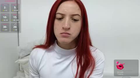 Ninaa fox online show from 11-27-25, 02:41