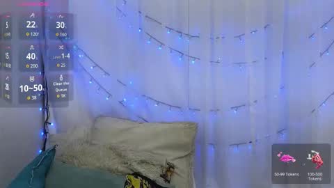 Ninaa fox online show from 05-13-26, 04:59