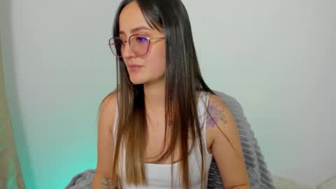 Nina online show from 09-20-25, 07:59