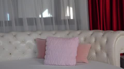 NinaCrystal online show from 04-23-26, 12:29