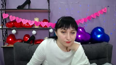 ninaflawlees online show from 02-05-25, 11:28