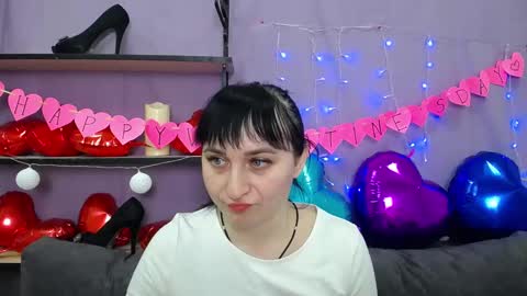 ninaflawlees online show from 02-06-25, 02:33